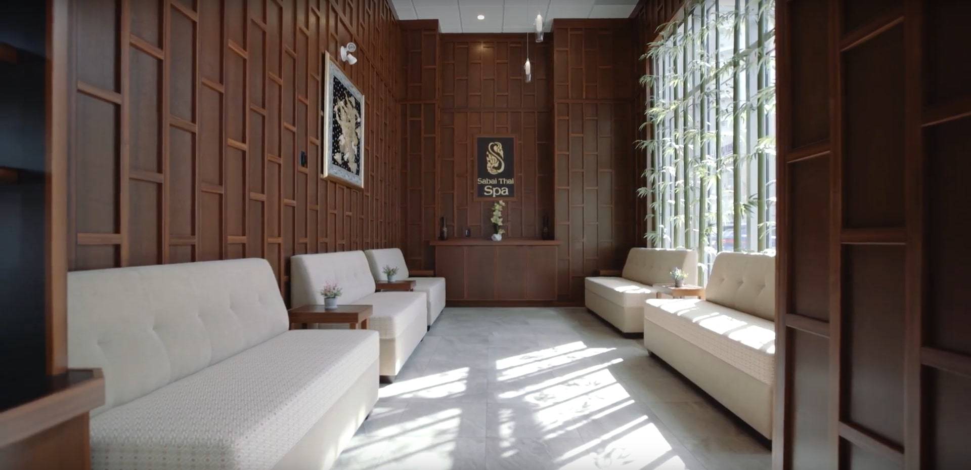 Sabai massage room, massage room, elegant massage room, Banner Image