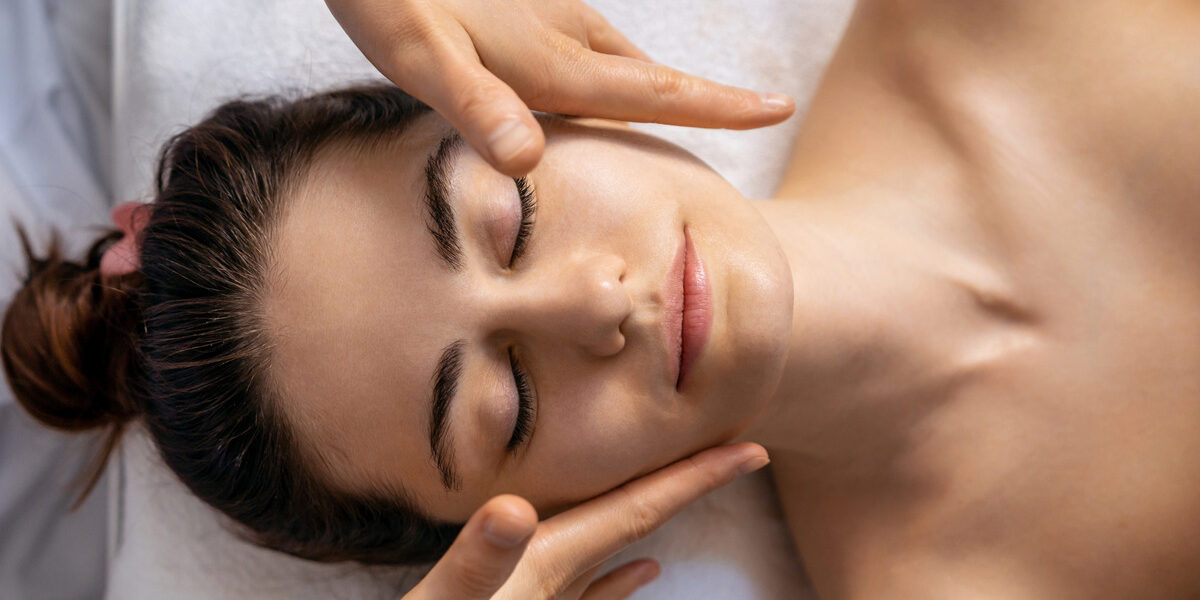 relaxing facial
