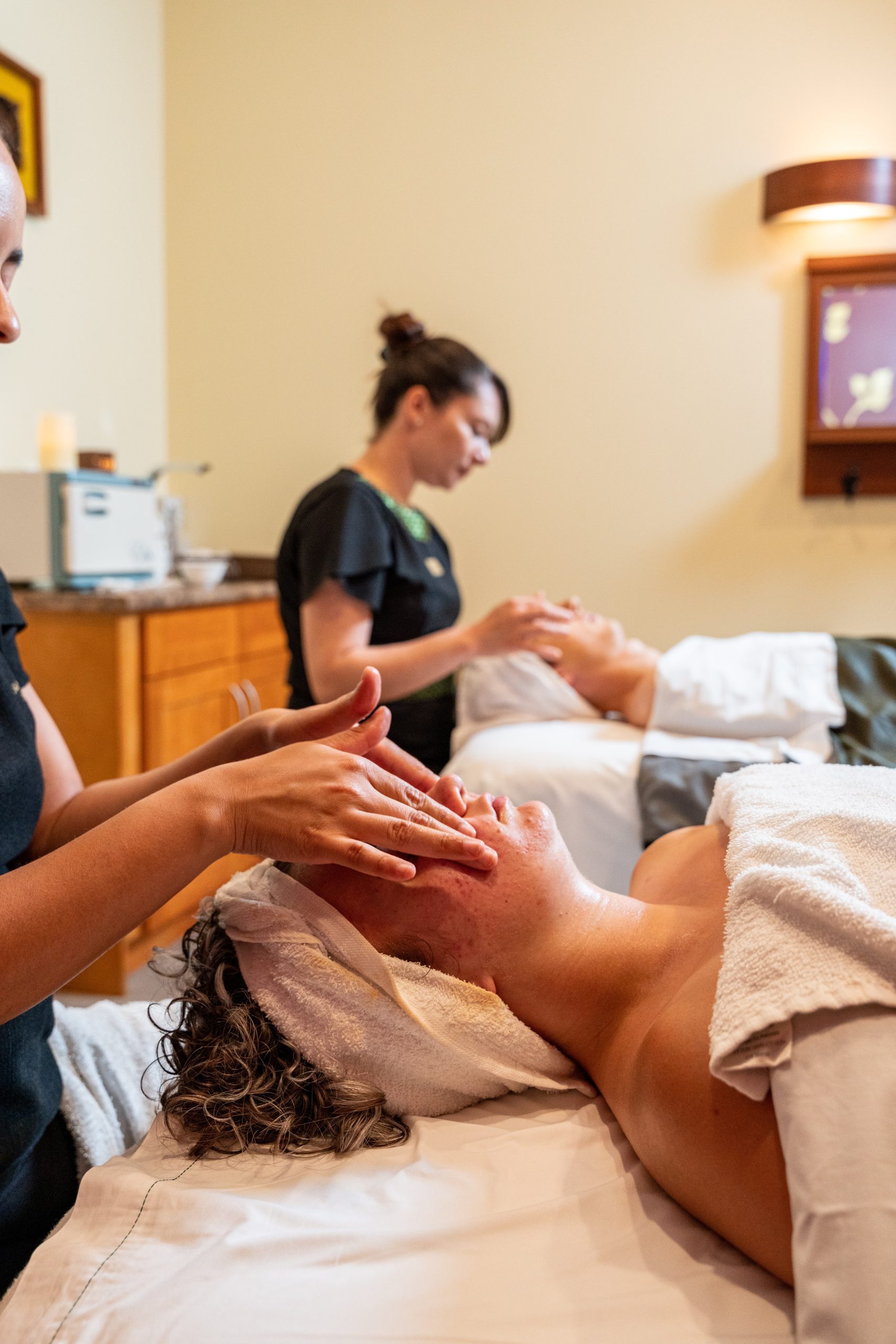 balancing skin facial vancouver-min
